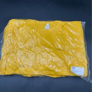 Monag crew neck Bright Yellow T-Shirt size 8
